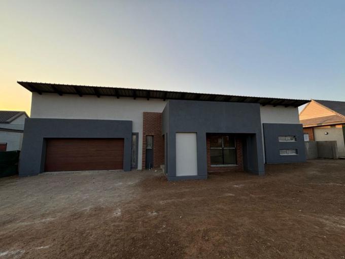 4 Bedroom House for Sale For Sale in Bendor - MR676686