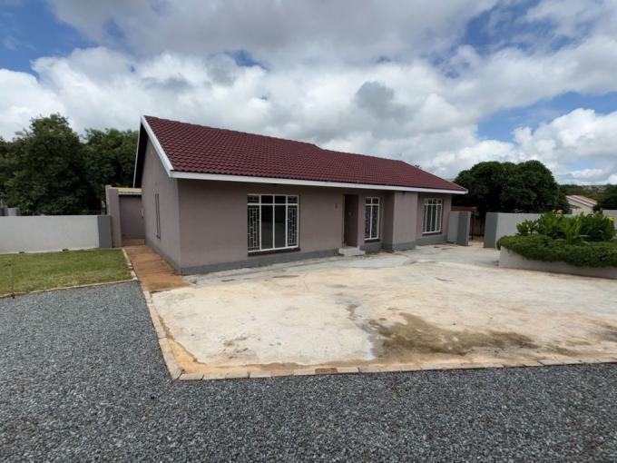 3 Bedroom House for Sale For Sale in Safarituine - MR676691