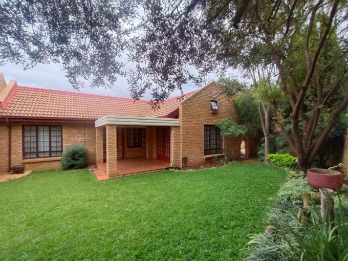 3 Bedroom House for Sale For Sale in Clubview - MR676694