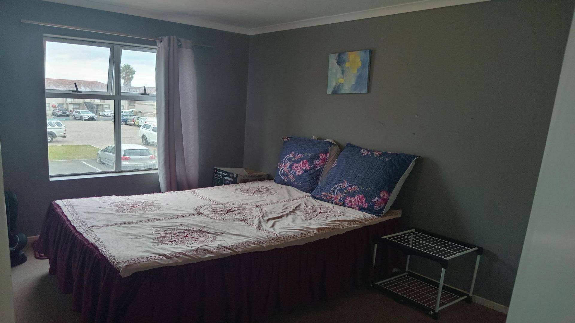 Bed Room 2 of property in Guldenland