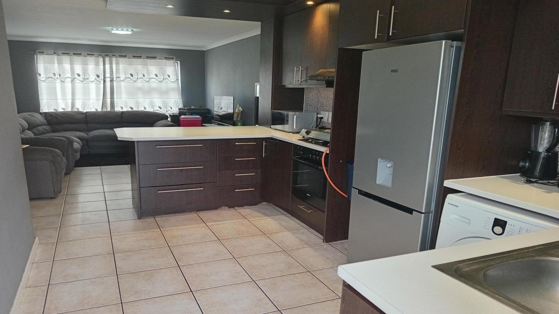 Kitchen of property in Guldenland