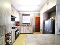  of property in Bendor