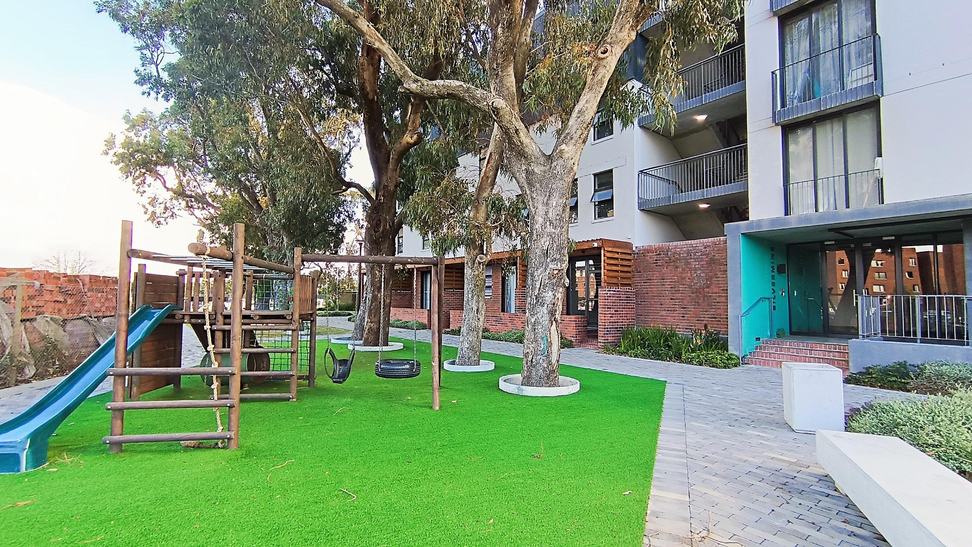 Entertainment of property in Pinelands