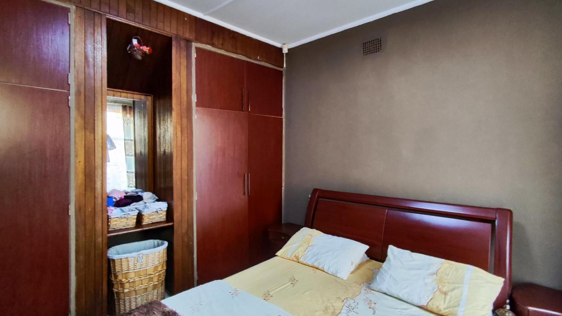 Bed Room 3 - 16 square meters of property in Primrose