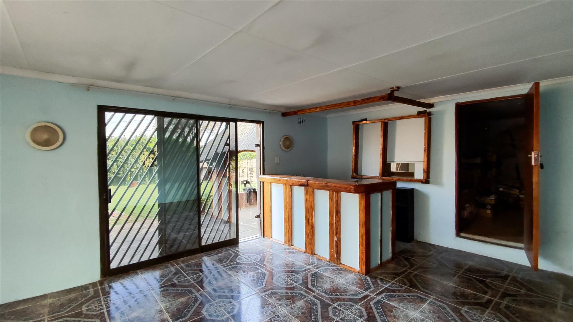 Entertainment - 60 square meters of property in Primrose