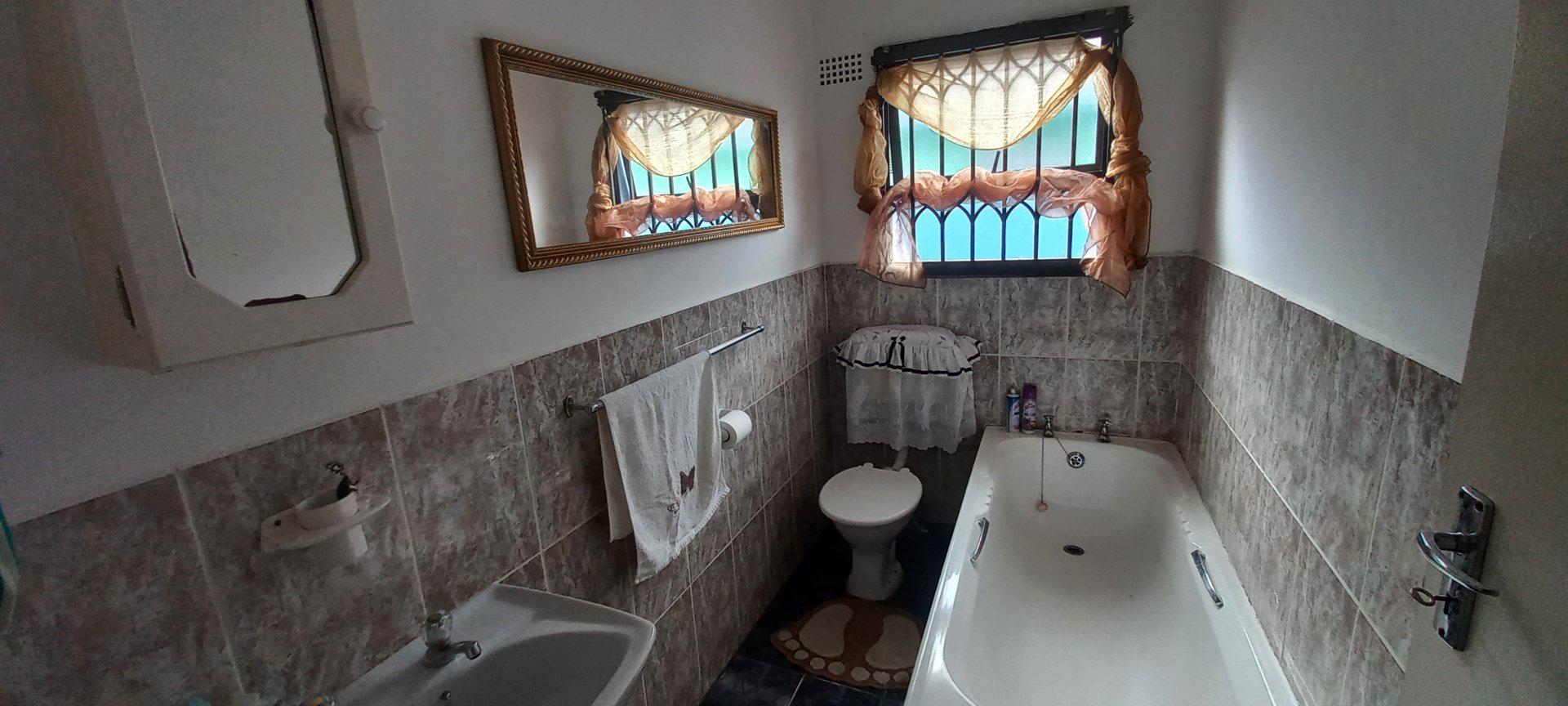  of property in Amalinda