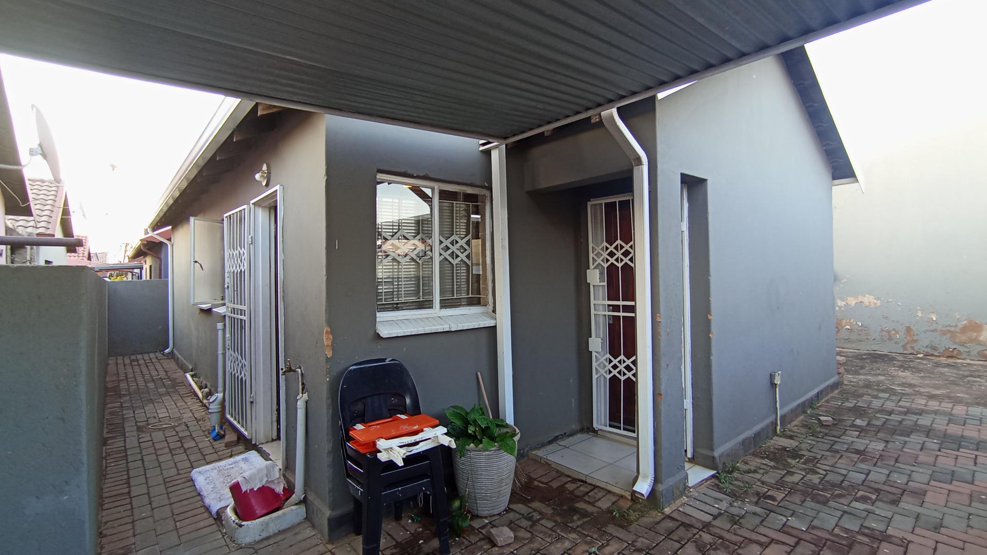 Front View of property in Soshanguve East