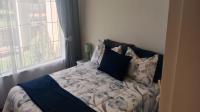 Bed Room 1 of property in Weltevreden Park