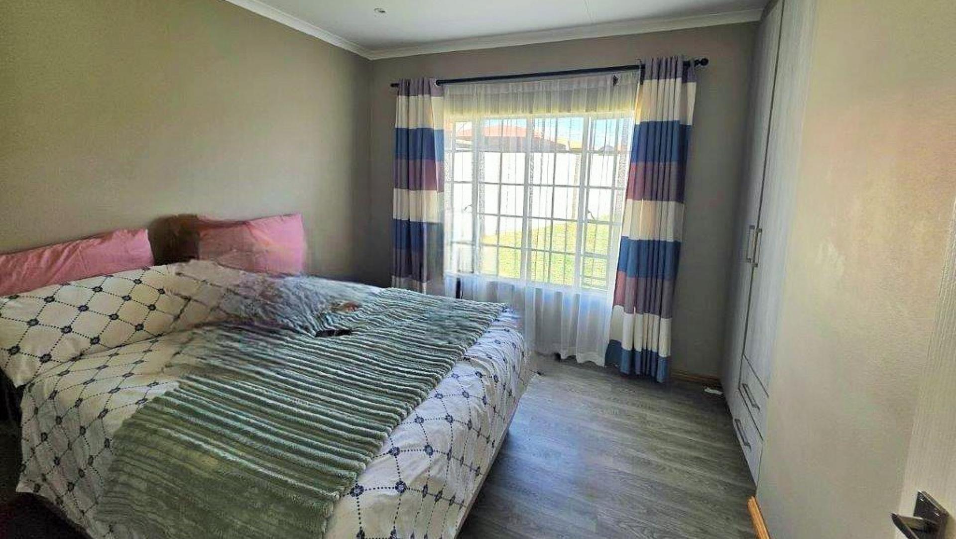 Bed Room 2 of property in Waterkloof (Rustenburg)