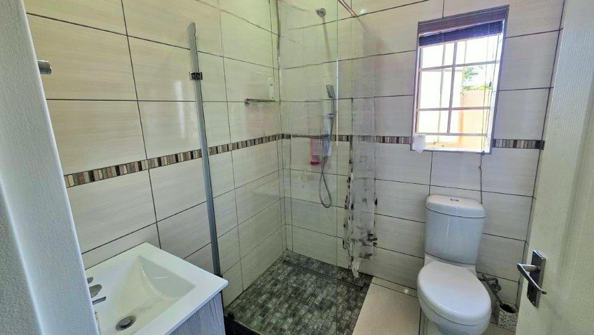 Main Bathroom of property in Waterkloof (Rustenburg)