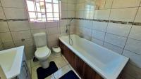 Bathroom 1 of property in Waterkloof (Rustenburg)