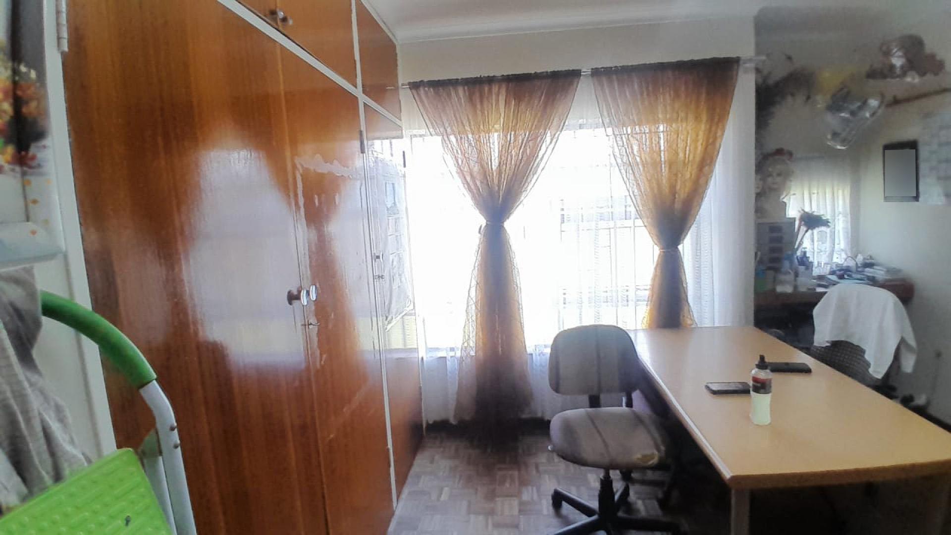 Bed Room 2 of property in Fochville