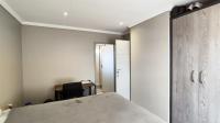 Main Bedroom - 14 square meters of property in Cosmo City