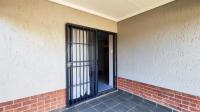 Patio - 9 square meters of property in Cosmo City