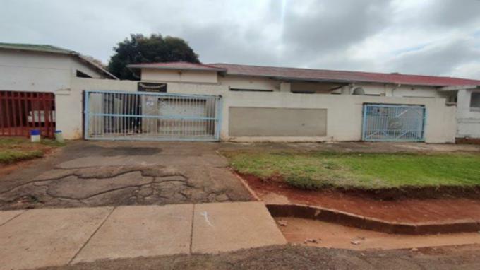 SA Home Loans Sale in Execution 3 Bedroom House for Sale in Bezuidenhout Valley - MR676788