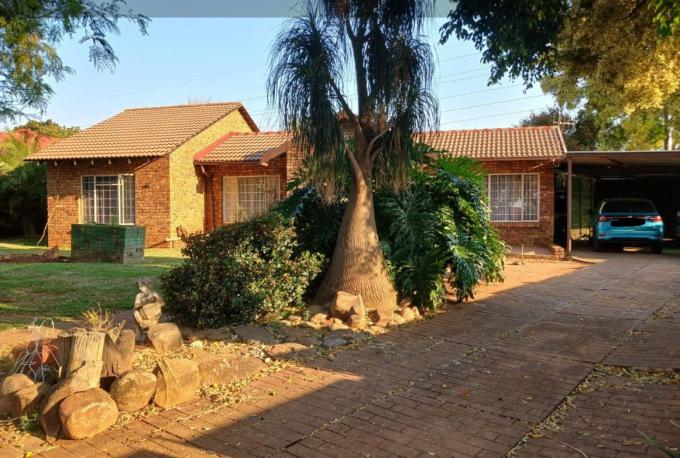 3 Bedroom Freehold Residence for Sale For Sale in The Orchards - Home Sell - MR676795