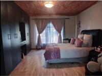 Main Bedroom of property in The Orchards