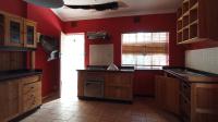 Kitchen - 13 square meters of property in Cullinan