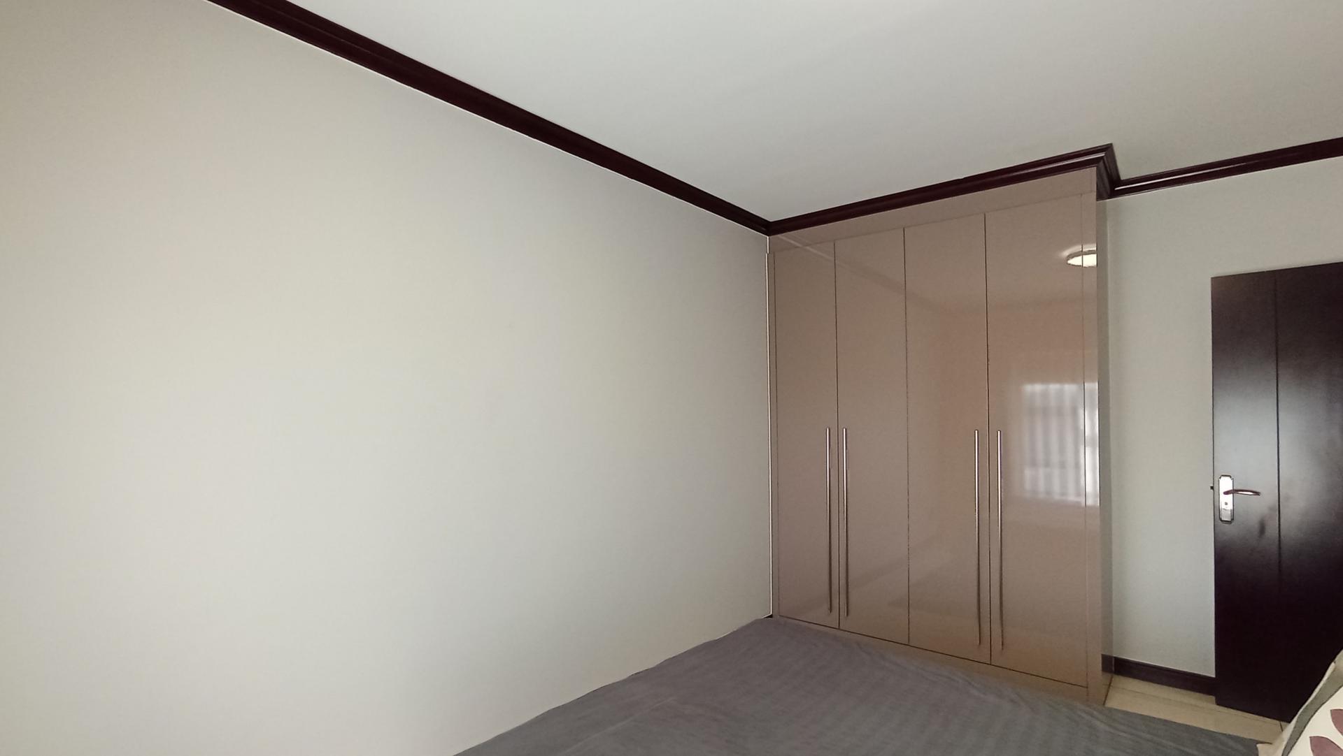 Bed Room 1 - 15 square meters of property in Carlswald