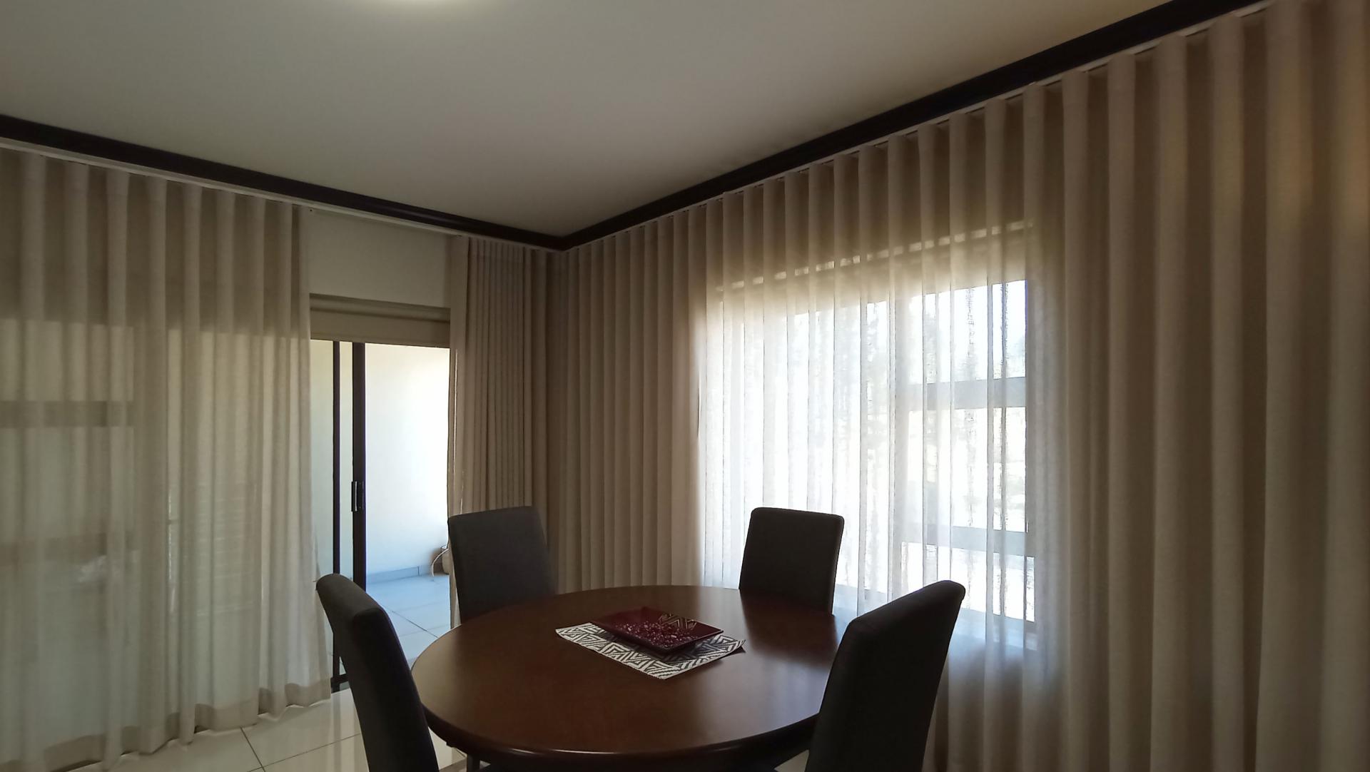 Dining Room - 17 square meters of property in Carlswald