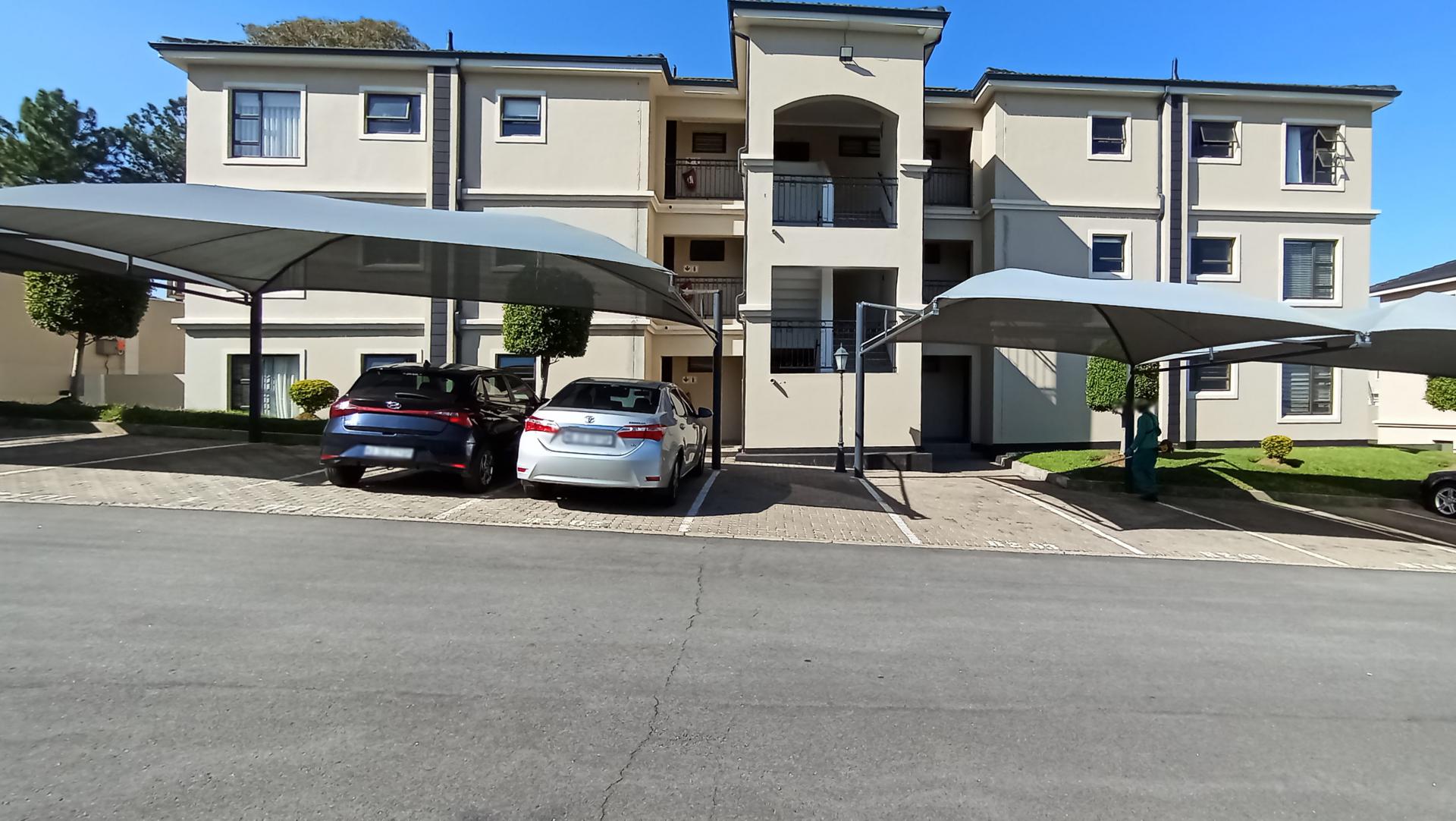 Front View of property in Carlswald