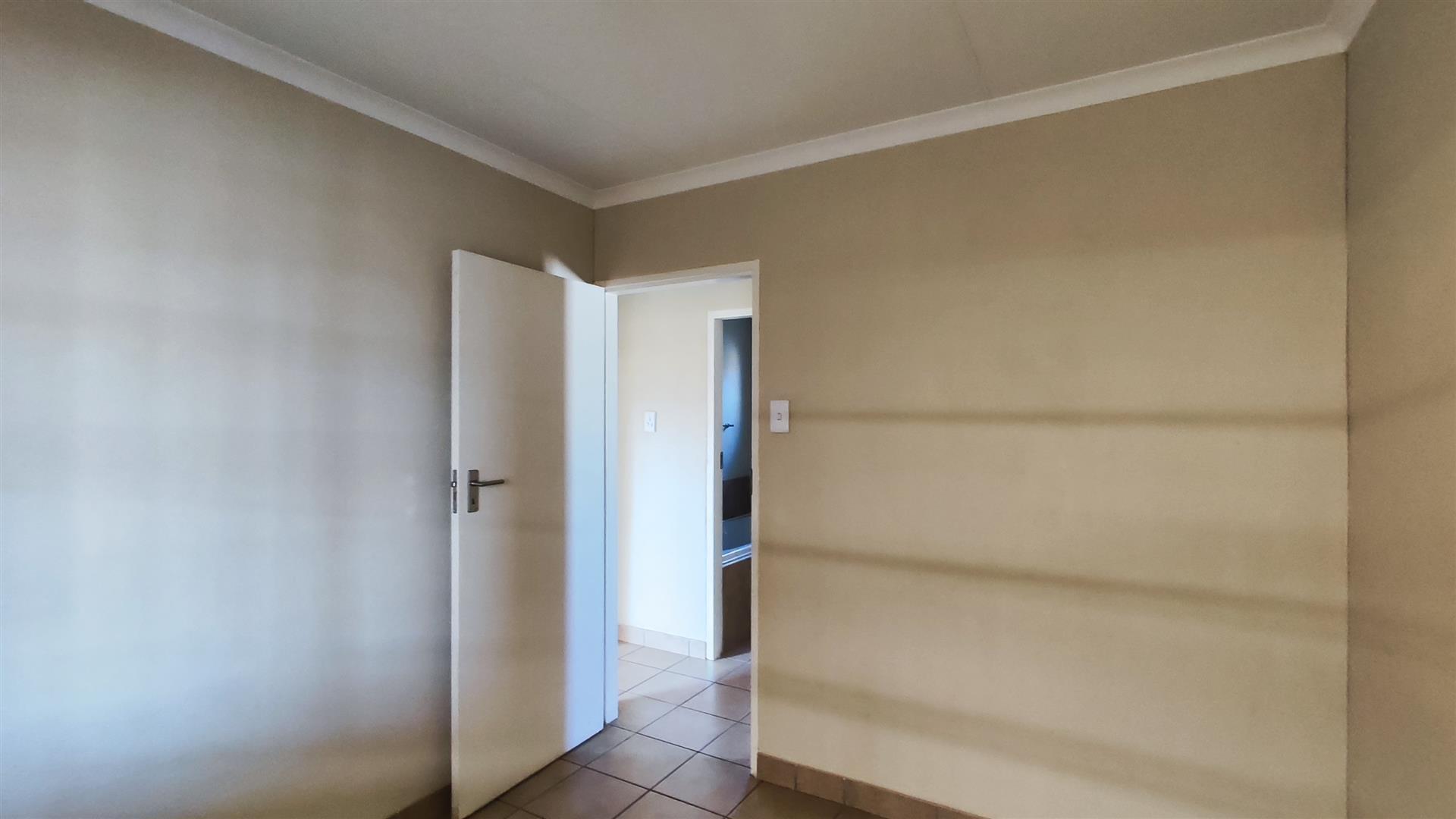 Bed Room 3 - 9 square meters of property in Palm Ridge