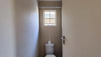 Bathroom 1 - 6 square meters of property in Palm Ridge