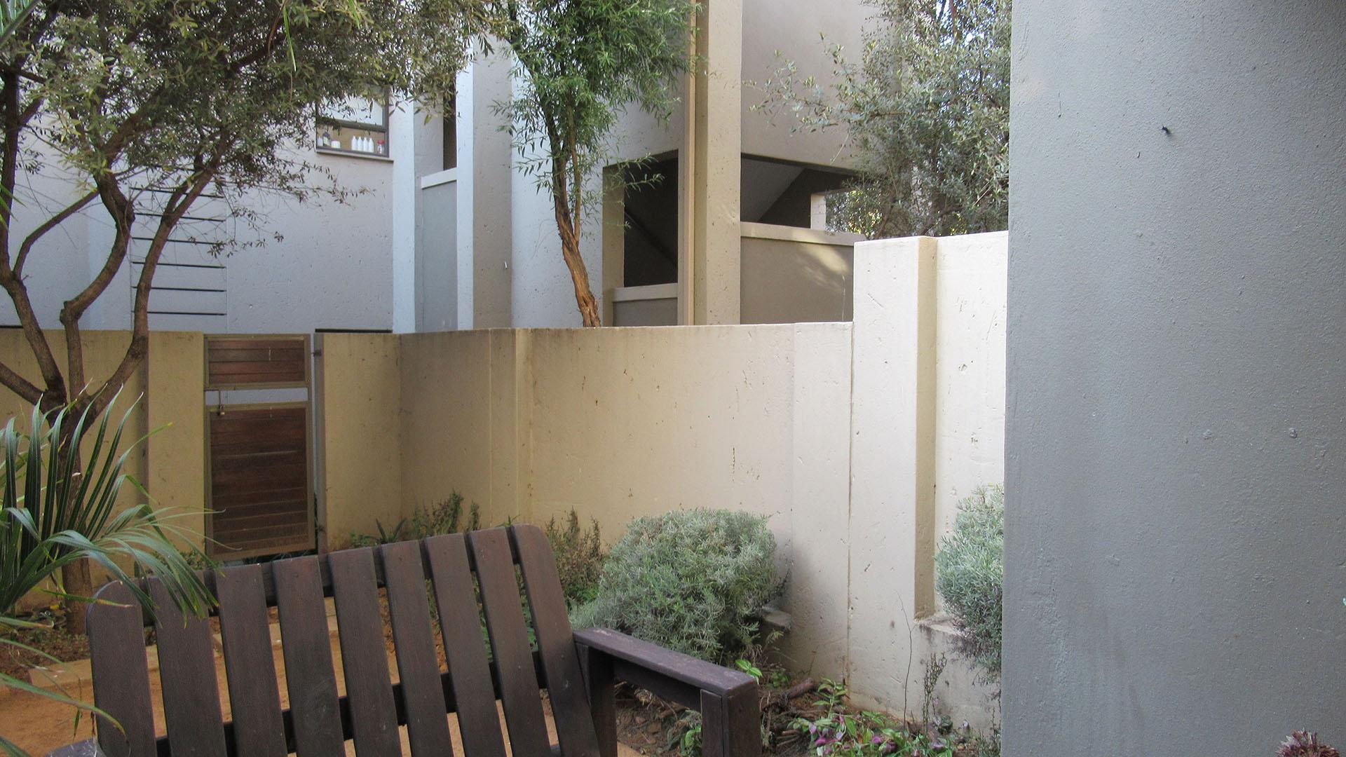 Patio - 4 square meters of property in Paulshof