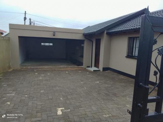 3 Bedroom House for Sale For Sale in Kaalfontein - MR676825