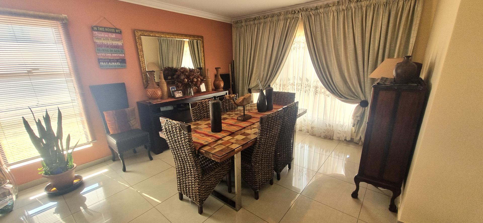  of property in Monavoni