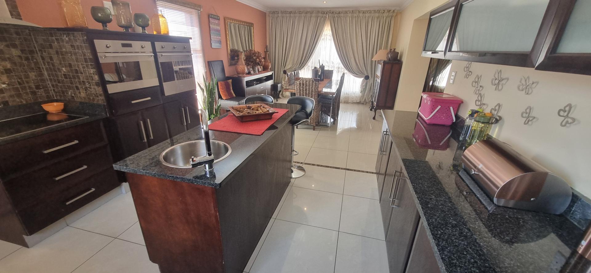  of property in Monavoni