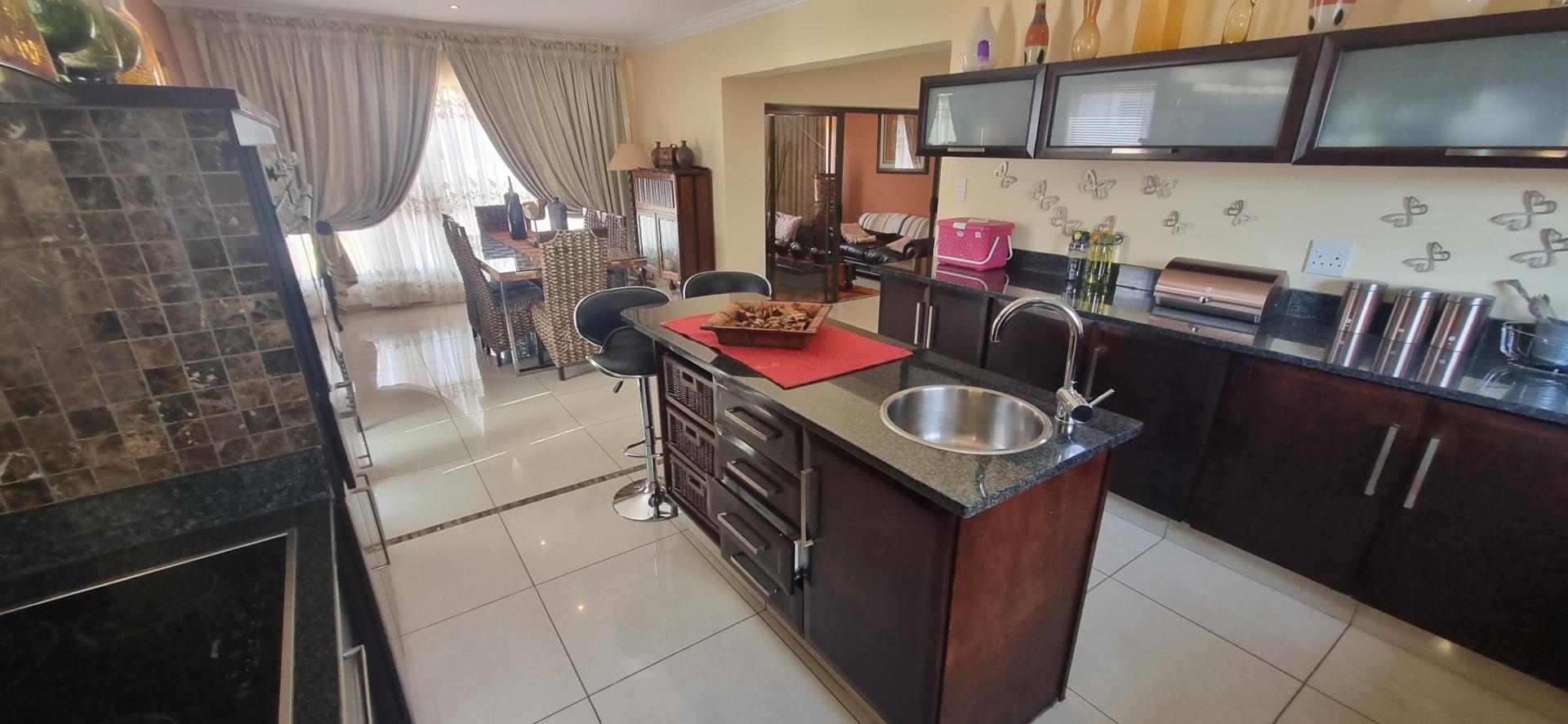  of property in Monavoni