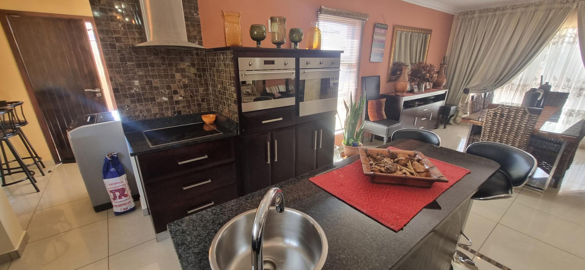  of property in Monavoni