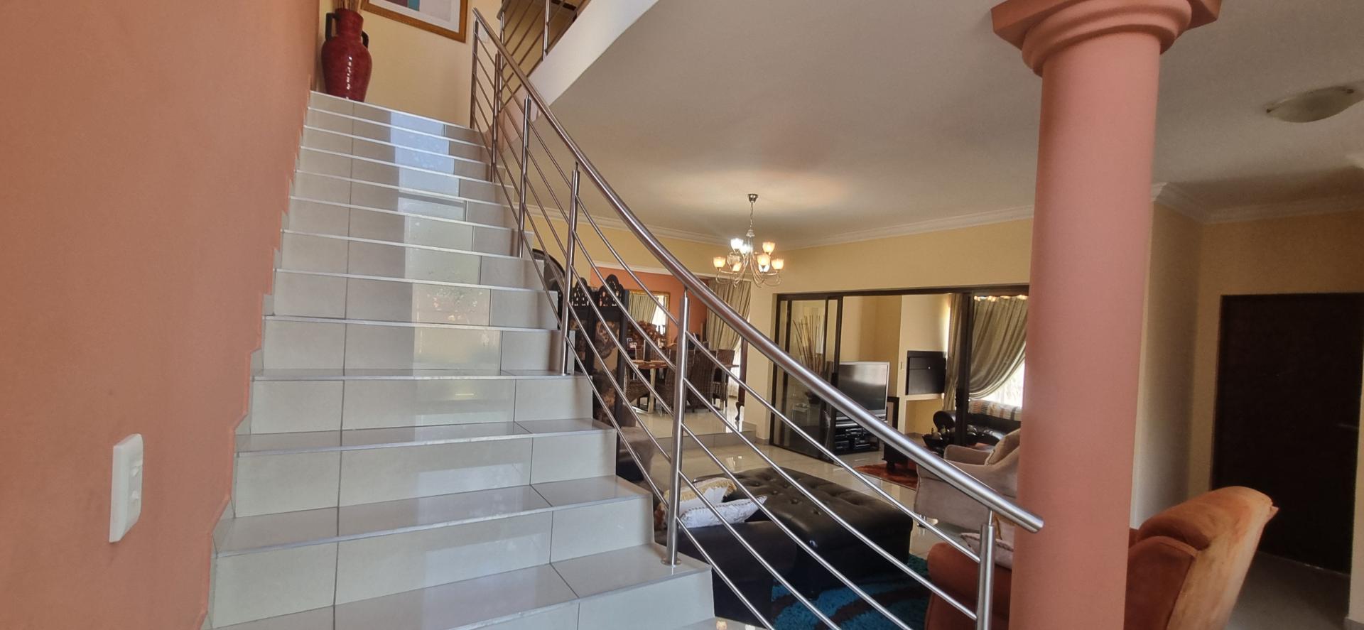  of property in Monavoni