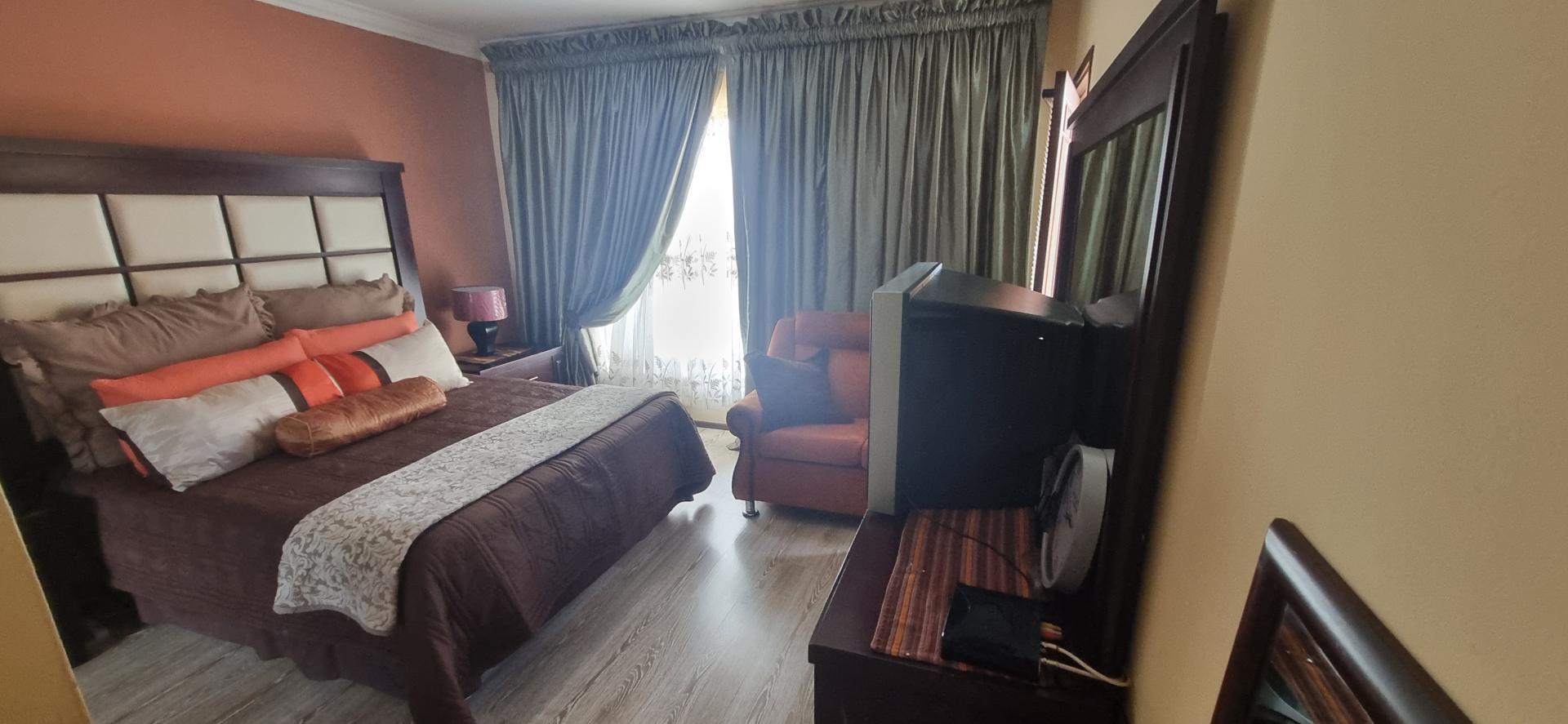  of property in Monavoni