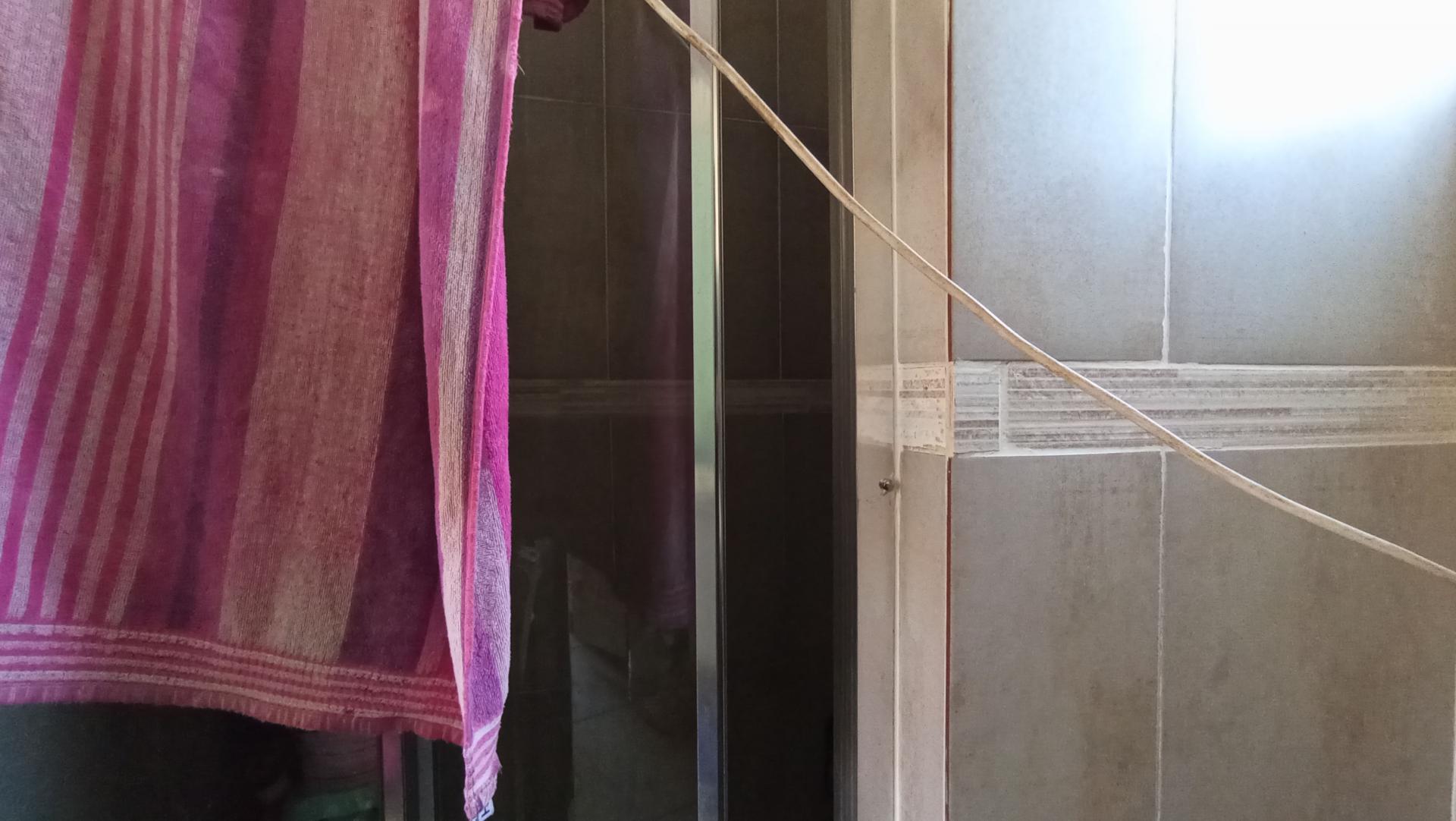 Bathroom 1 - 10 square meters of property in Fleurhof