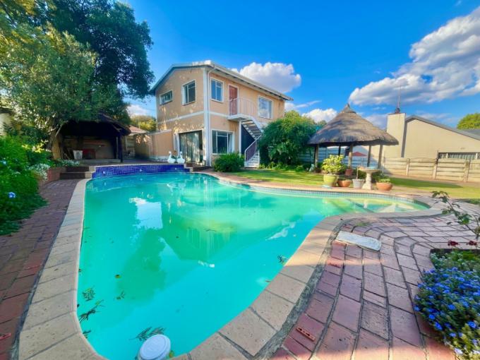 4 Bedroom House for Sale For Sale in Linmeyer - MR676889