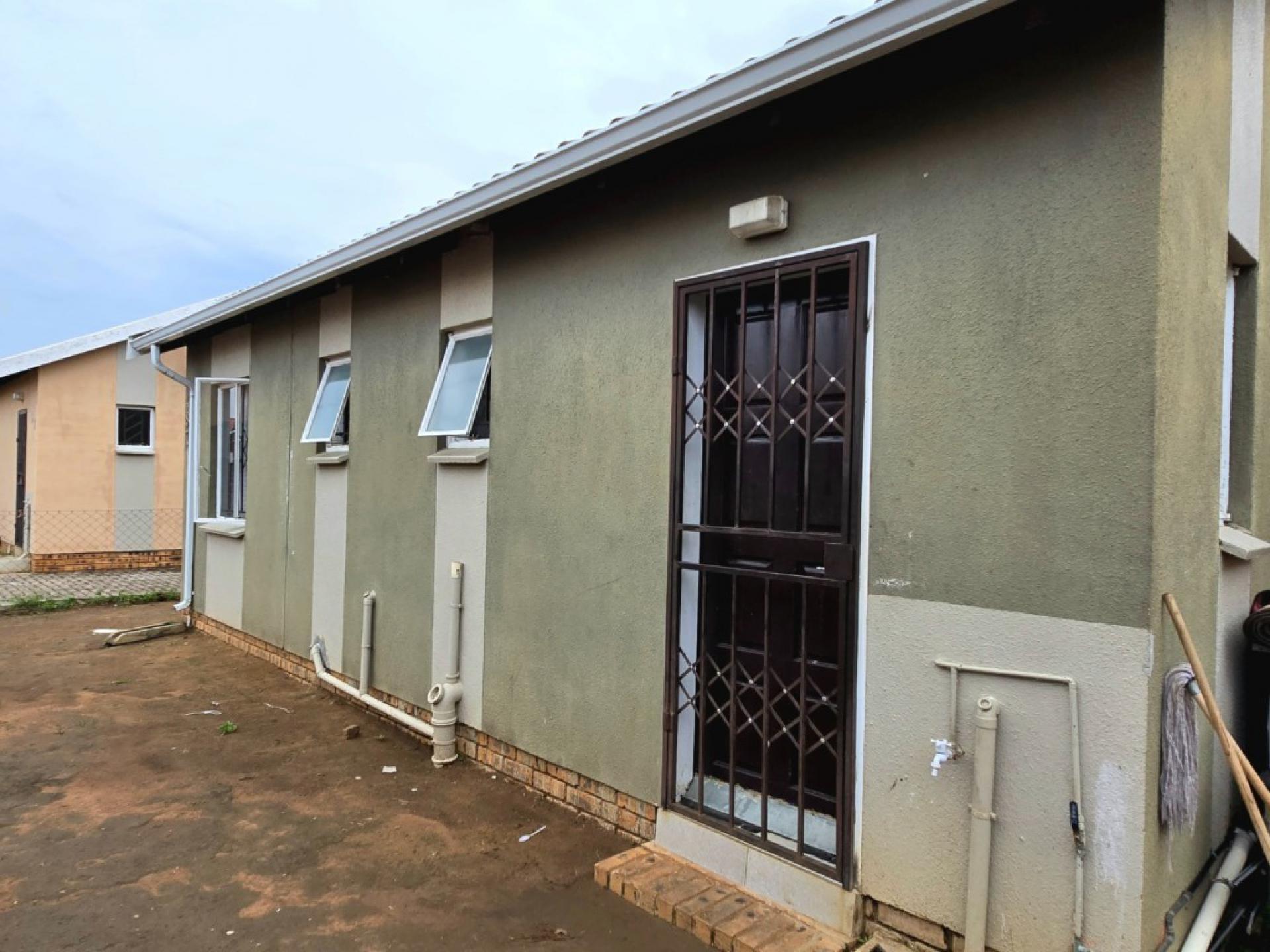  of property in Savanna City