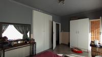 Bed Room 2 - 19 square meters of property in Marlands