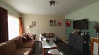 Lounges - 22 square meters of property in Marlands