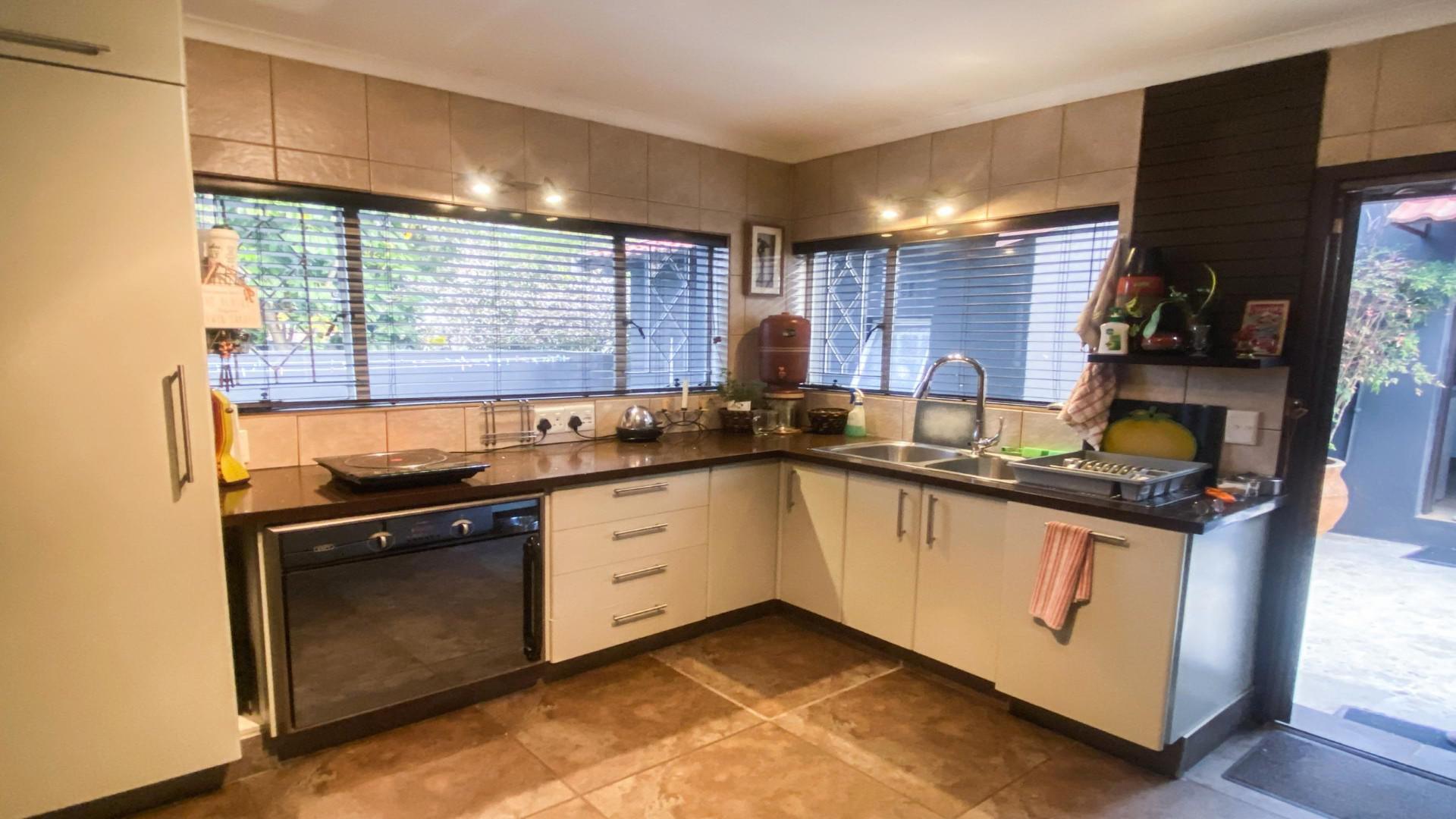Kitchen of property in Weltevreden Park