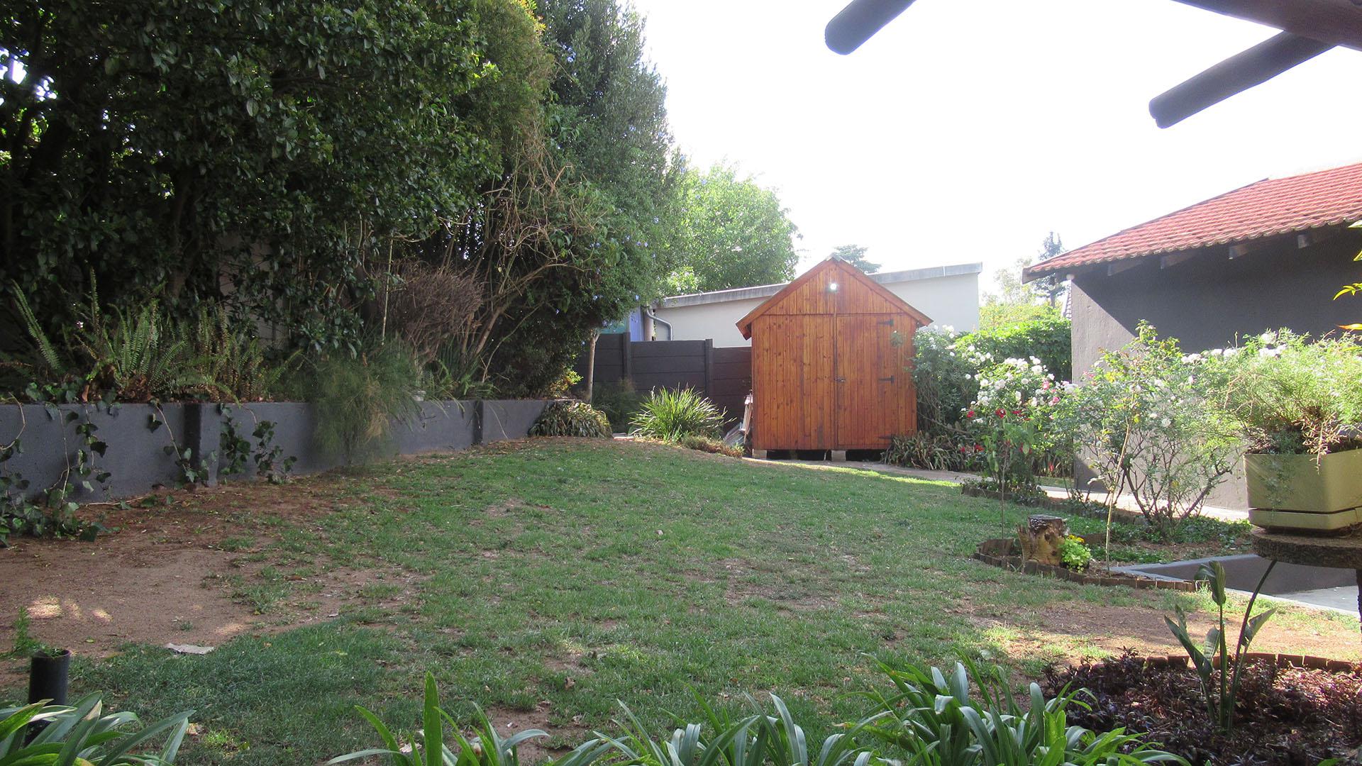 Backyard of property in Weltevreden Park