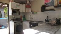 Kitchen - 25 square meters of property in Weltevreden Park