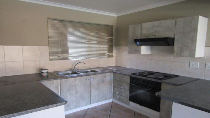 2 Bedroom Sectional Title for Sale For Sale in North Riding A.H. - Private Sale - MR676941