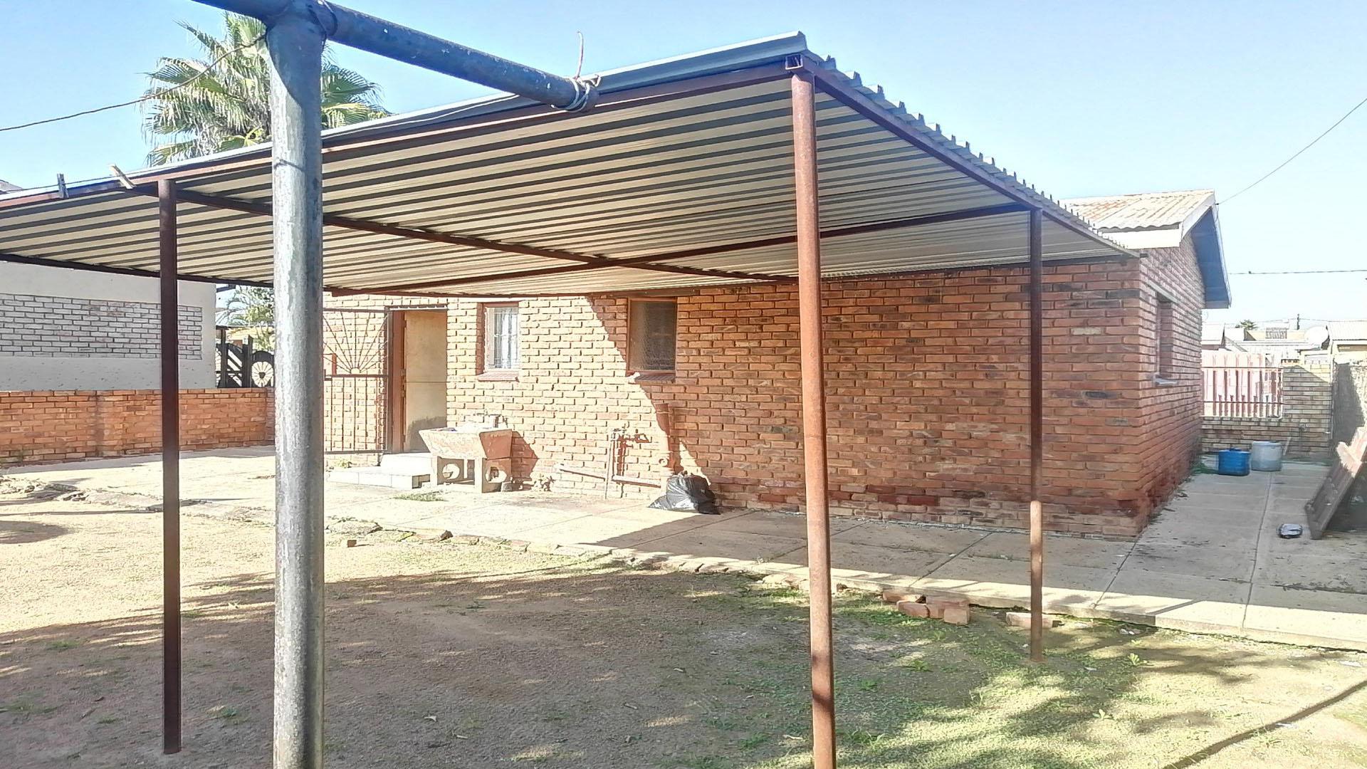 Backyard of property in Lethlabile