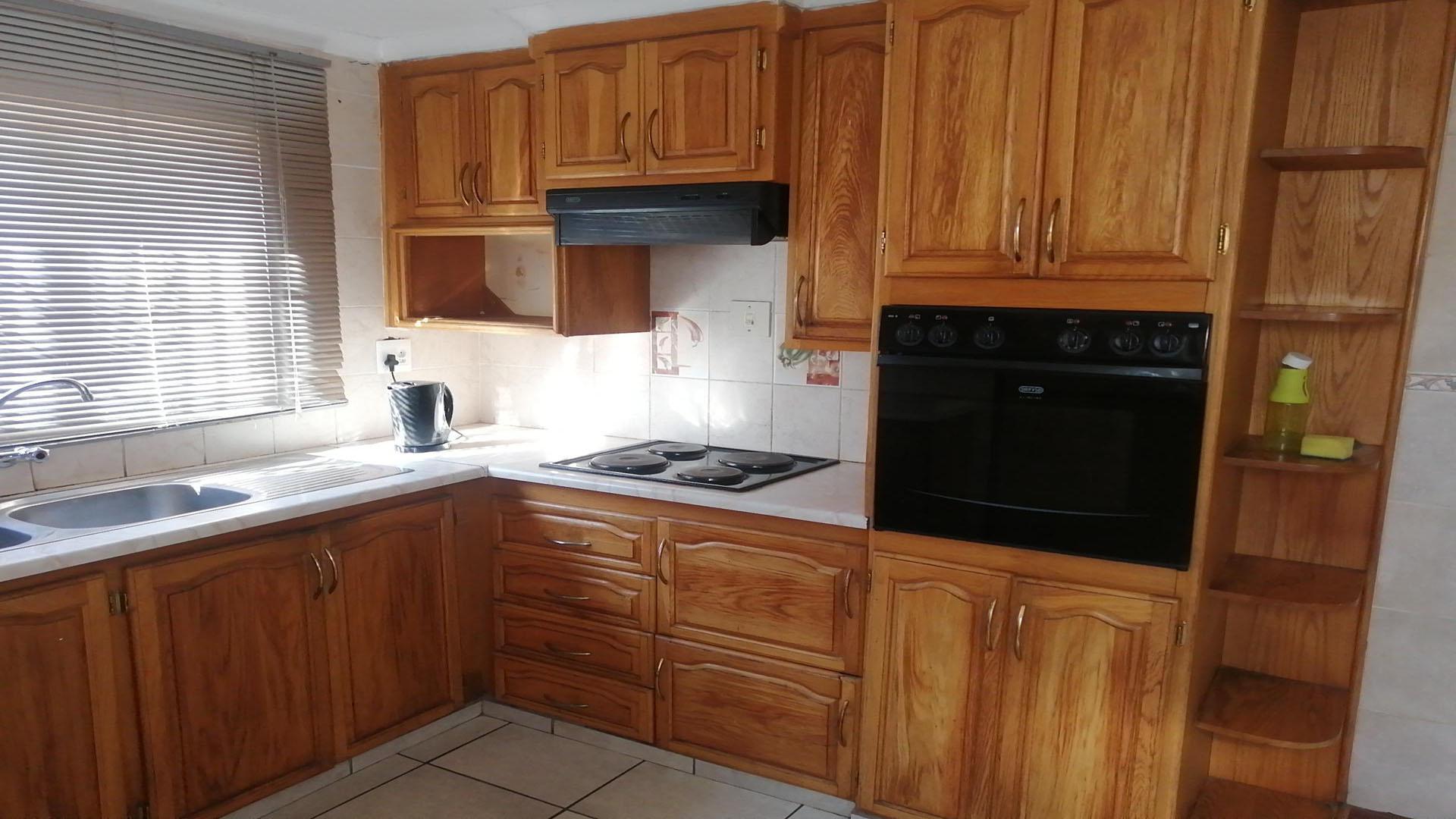 Kitchen of property in Lethlabile