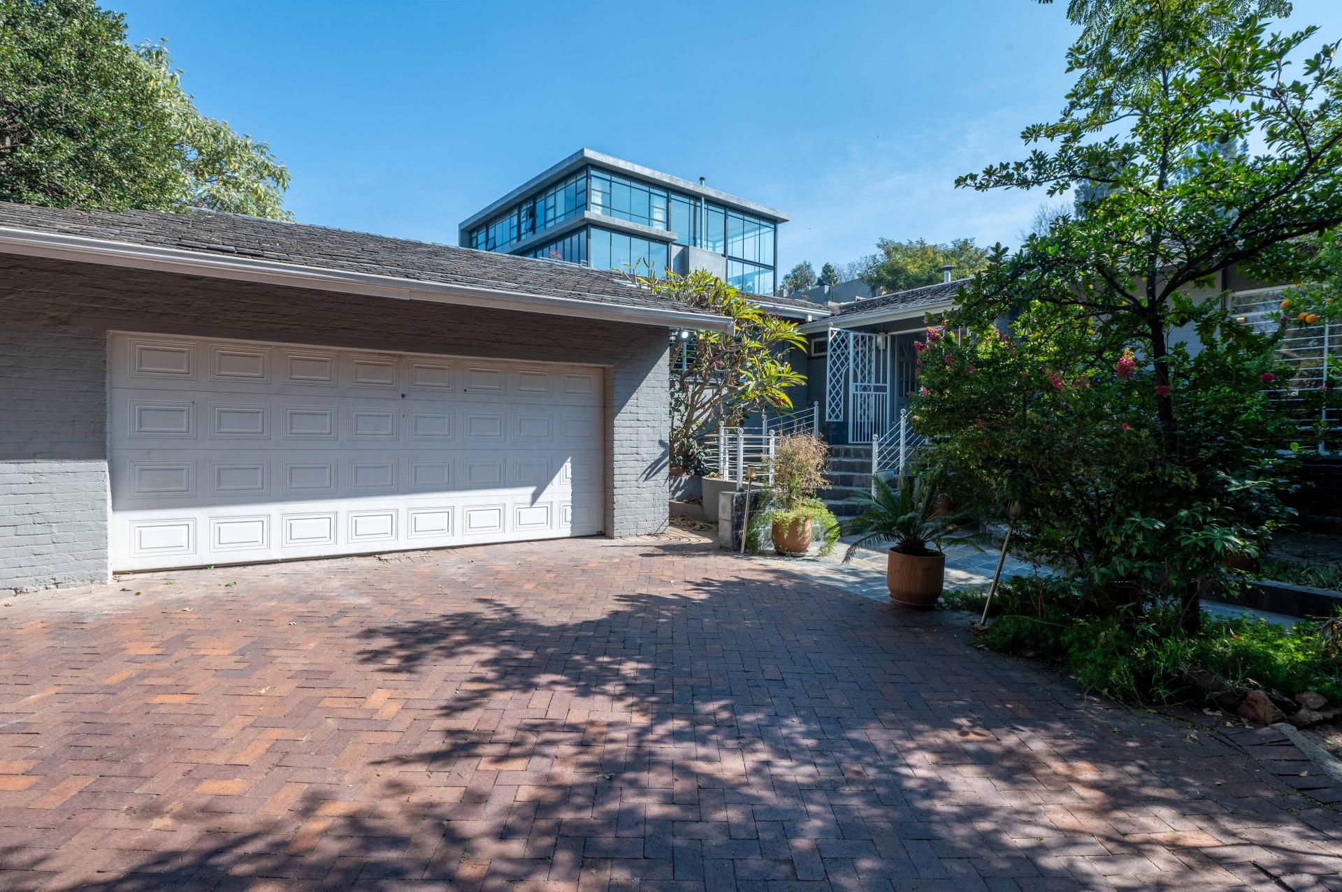 Front View of property in Northcliff