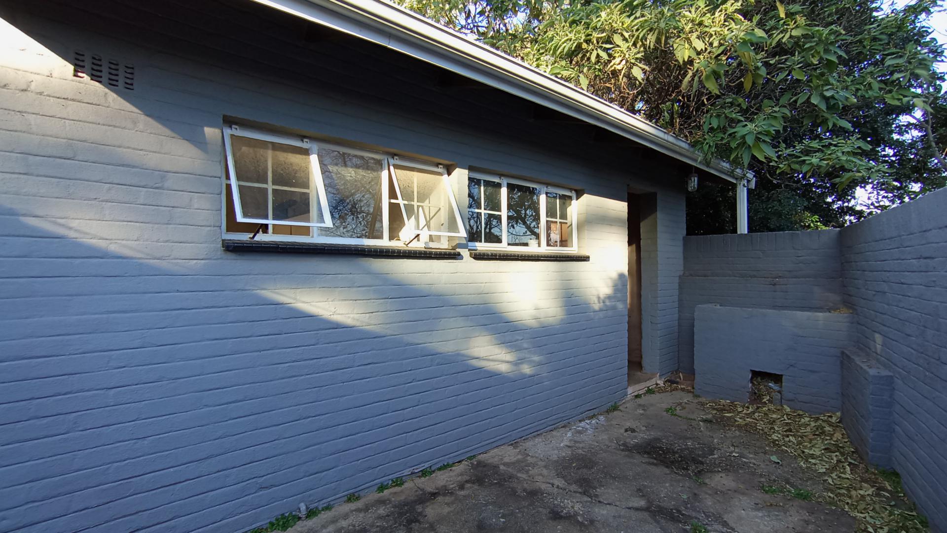 Front View of property in Northcliff