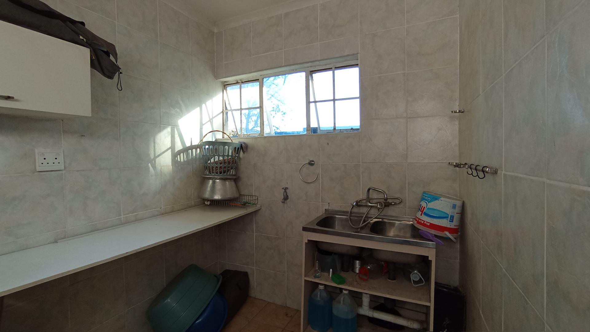 Spaces - 53 square meters of property in Northcliff