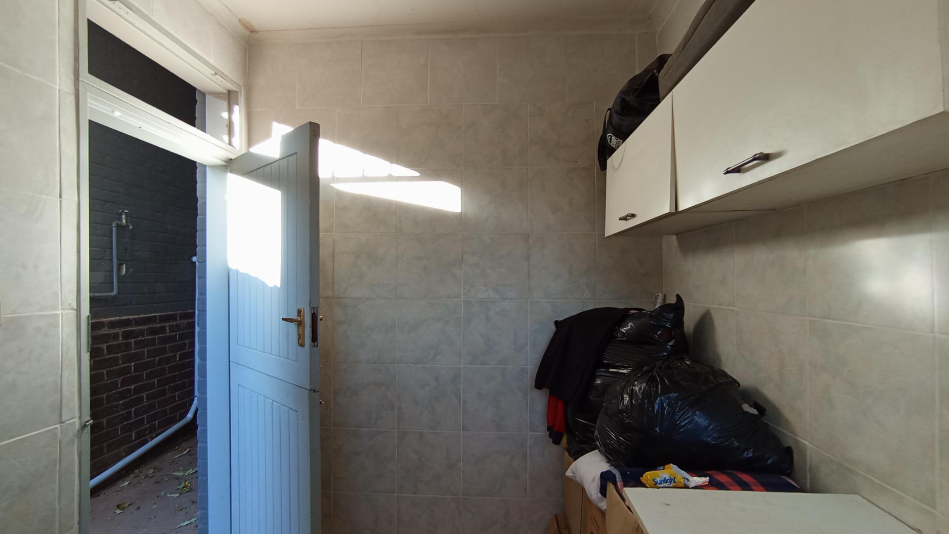 Spaces - 53 square meters of property in Northcliff